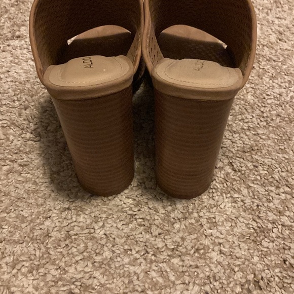 Aldo Heel - Picture 4 of 4